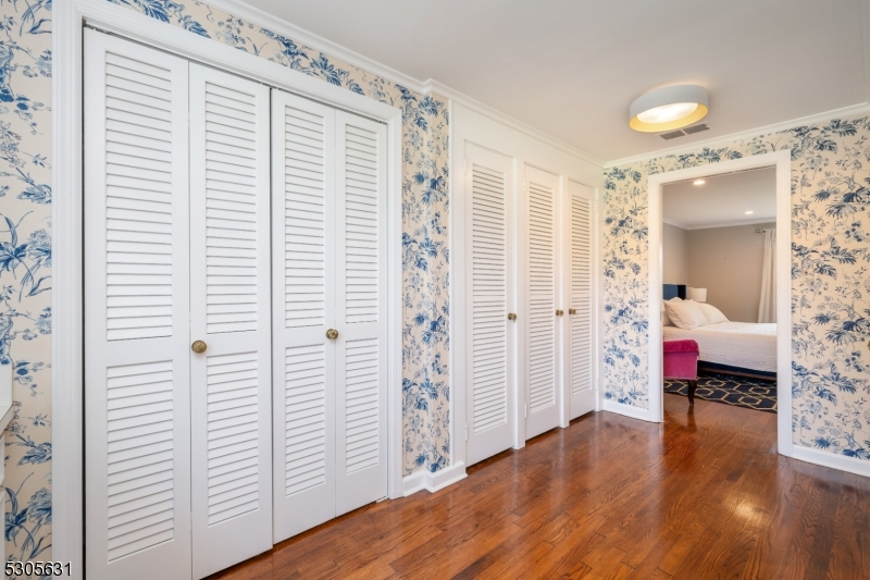 New Vernon - Residential