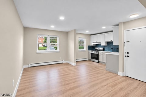 MLS: 4051983
