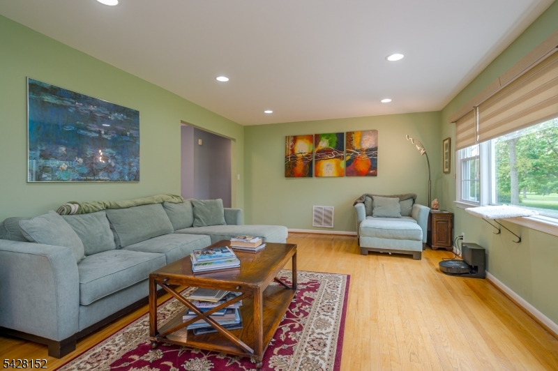 Pike Brook - Residential