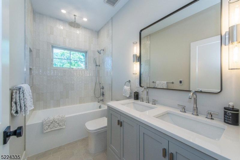 Washington School - Residential