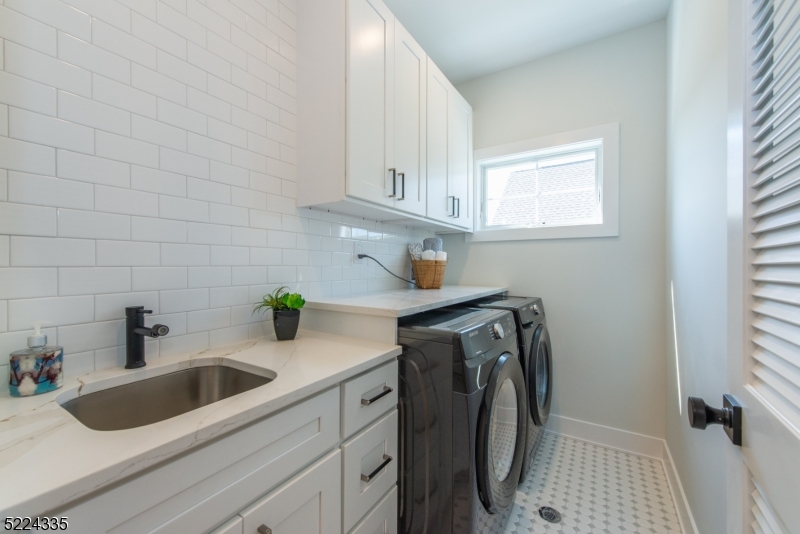 Washington School - Residential