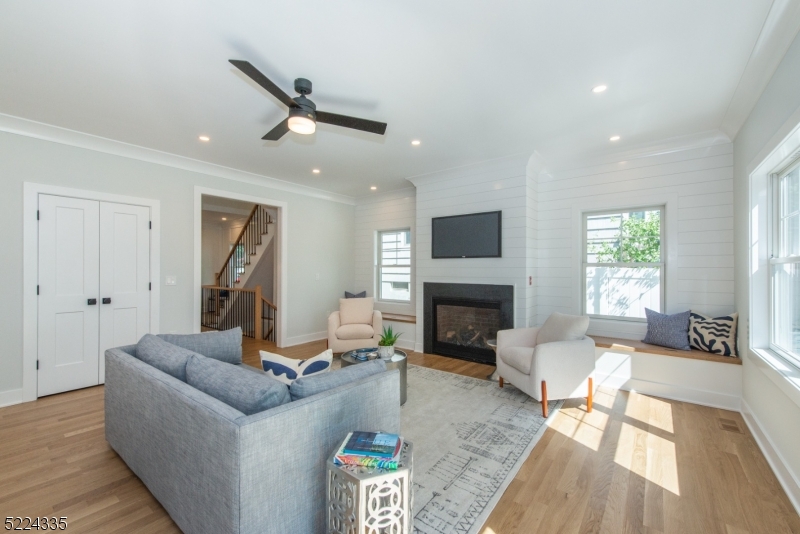 Washington School - Residential