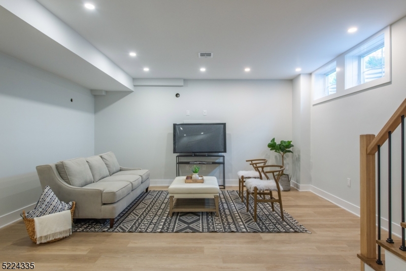 Washington School - Residential