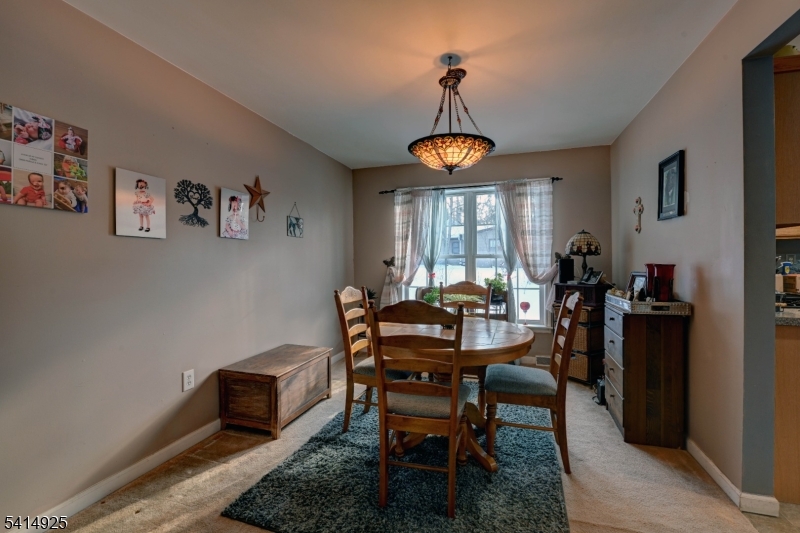 Cozy Lake - Residential