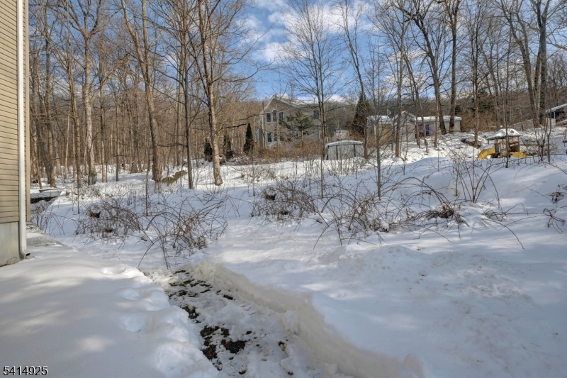 Cozy Lake - Residential