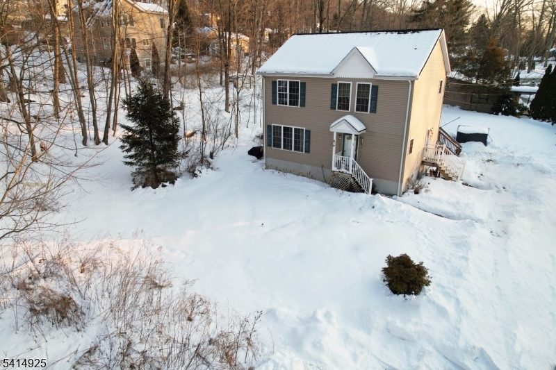 Cozy Lake - Residential