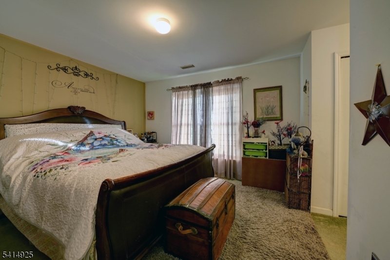 Cozy Lake - Residential