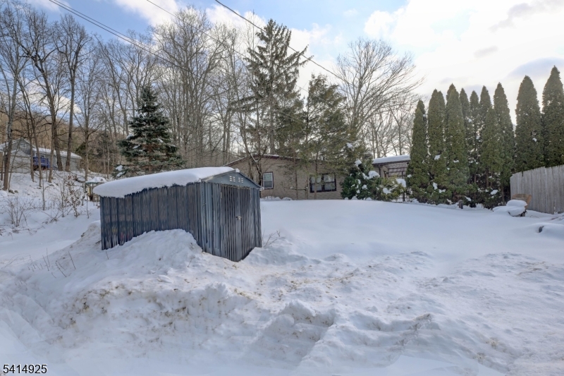 Cozy Lake - Residential