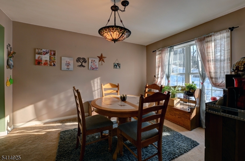 Cozy Lake - Residential