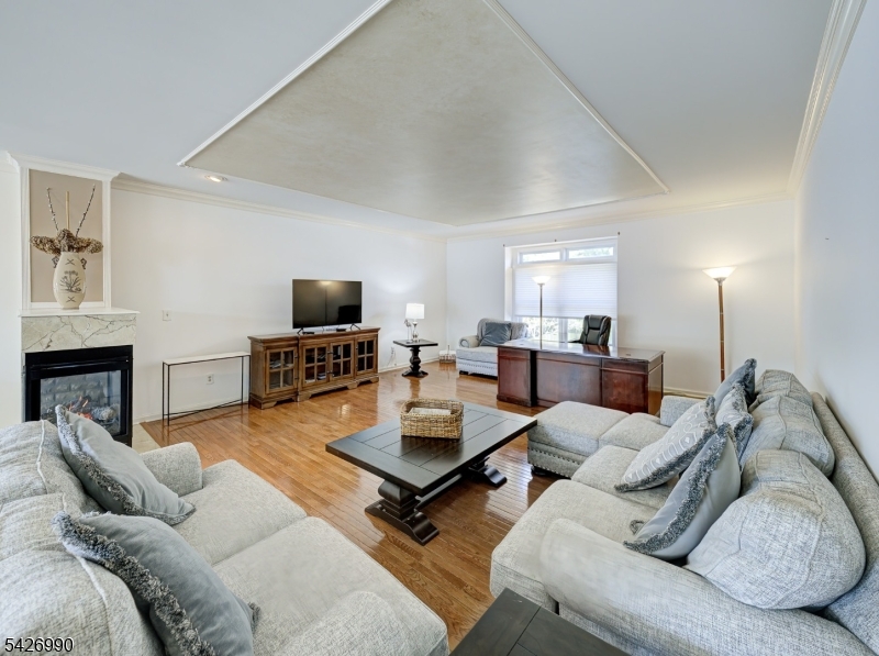 Lakeshore Village - Residential