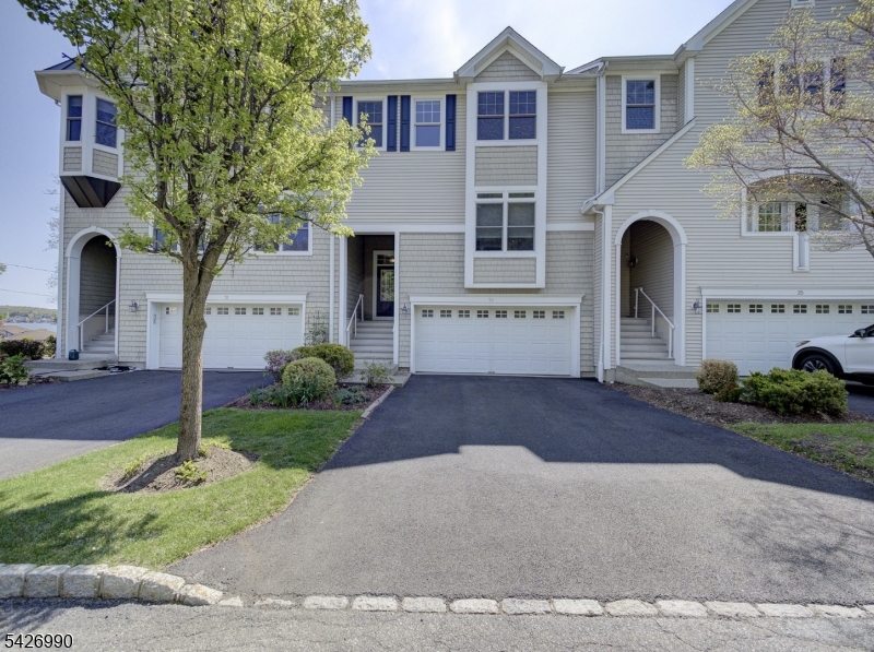 Lakeshore Village - Residential