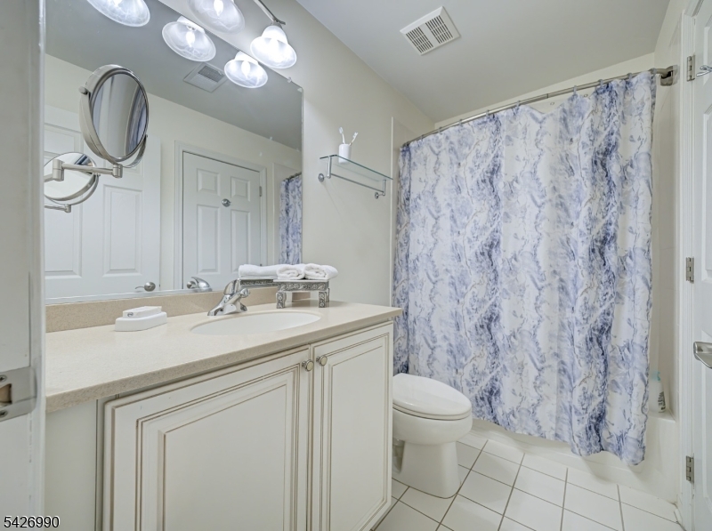 Lakeshore Village - Residential