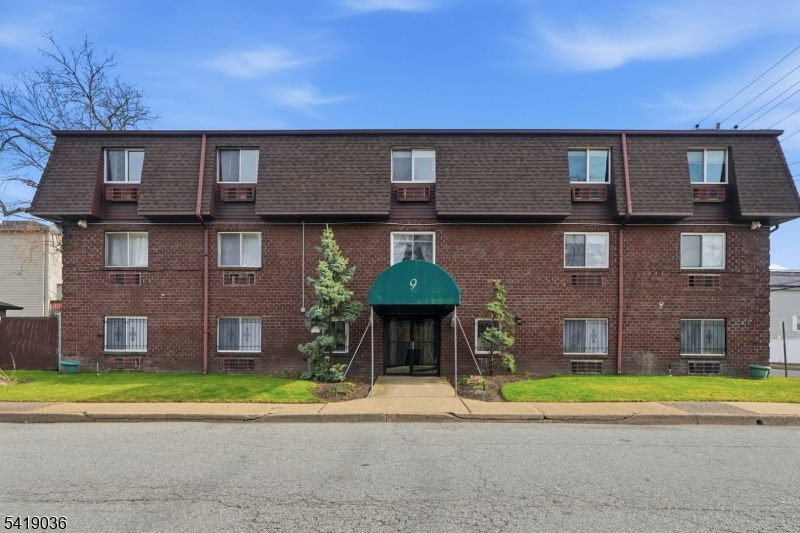 Hackensack - Residential