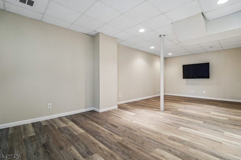 Breezewood Estates - Residential