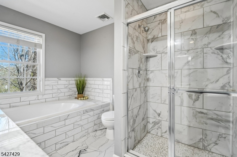 Breezewood Estates - Residential