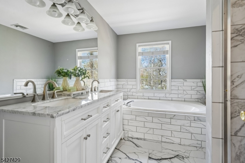 Breezewood Estates - Residential