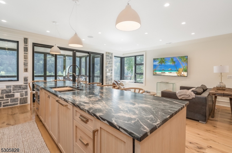 RIVER TOWNS - Residential