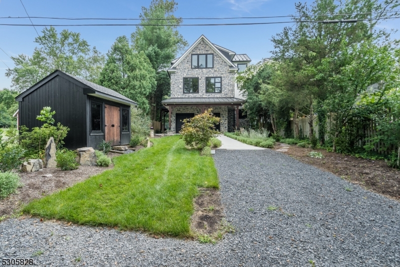 RIVER TOWNS - Residential