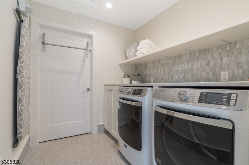 RIVER TOWNS - Residential