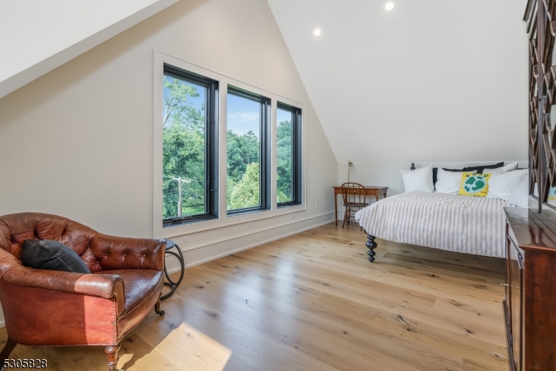 RIVER TOWNS - Residential