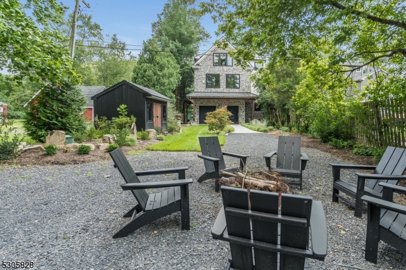 RIVER TOWNS - Residential