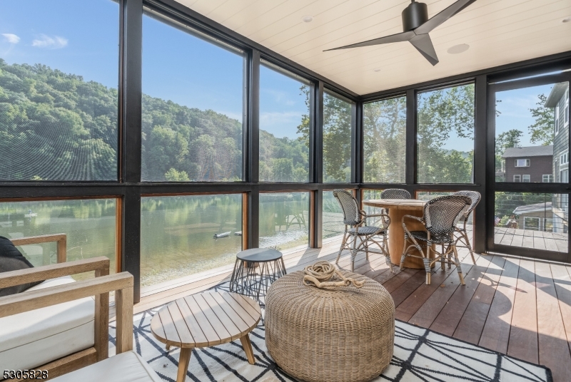 RIVER TOWNS - Residential