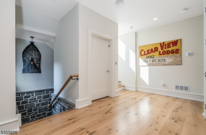 RIVER TOWNS - Residential