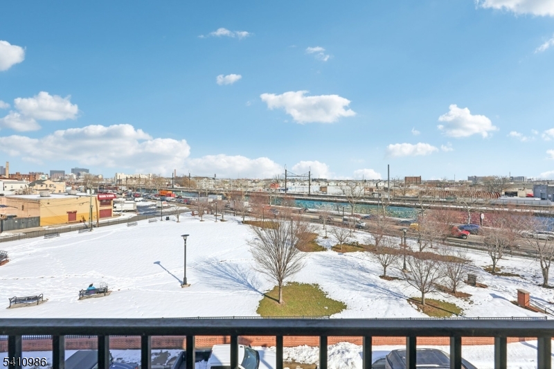 South Broad Street - Residential