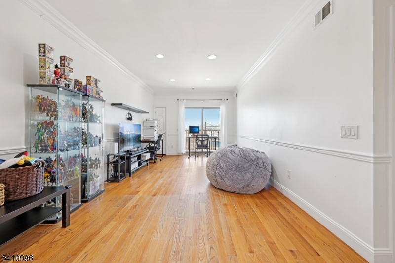 South Broad Street - Residential