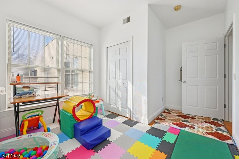 South Broad Street - Residential