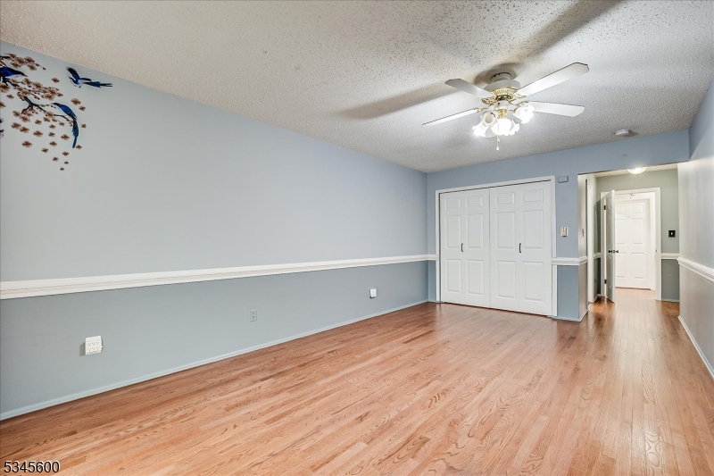 Edison Twp., New Jersey 08820, United States, 2 Bedrooms Bedrooms, ,3 BathroomsBathrooms,Residential,Active,104425