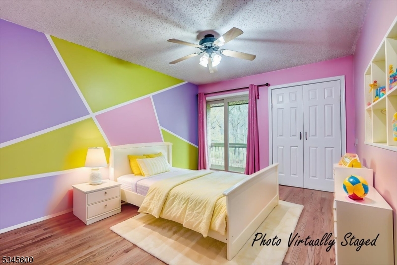 Edison Twp., New Jersey 08820, United States, 2 Bedrooms Bedrooms, ,3 BathroomsBathrooms,Residential,Active,104425