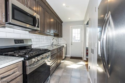 MLS: 3958466