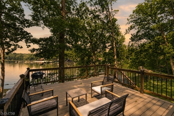 115 WILDWOOD RD, OAK RIDGE, NJ 07438 - Image 1bb9b9f14fed4bb1cf246b4e4bbaf500/1799080961