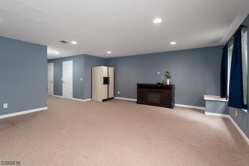 Montgomery Hills - Residential