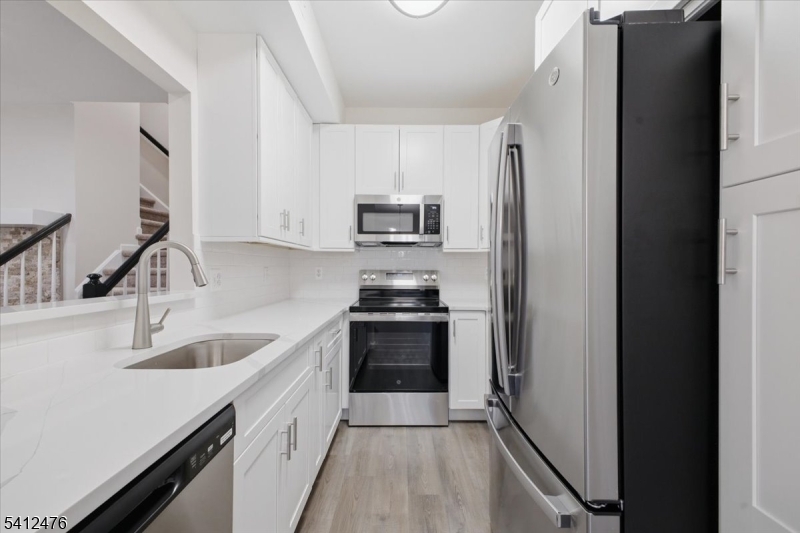 Crestmont Highlands - Residential