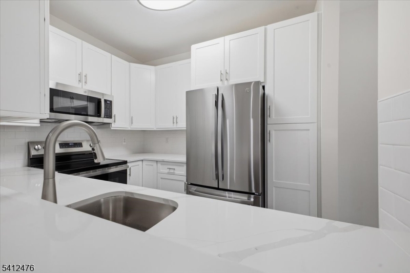 Crestmont Highlands - Residential