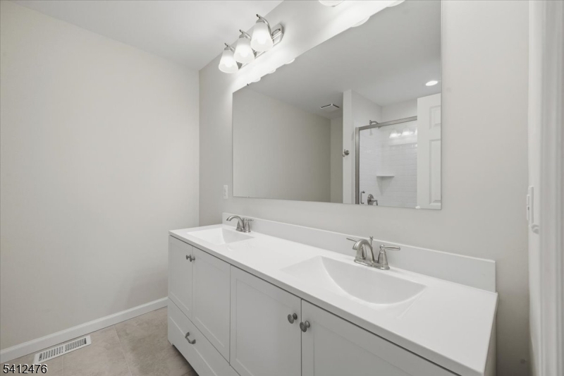 Crestmont Highlands - Residential