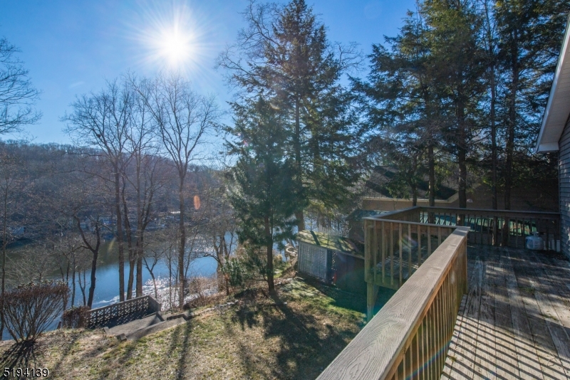 Paulinskill Lakefront - Residential