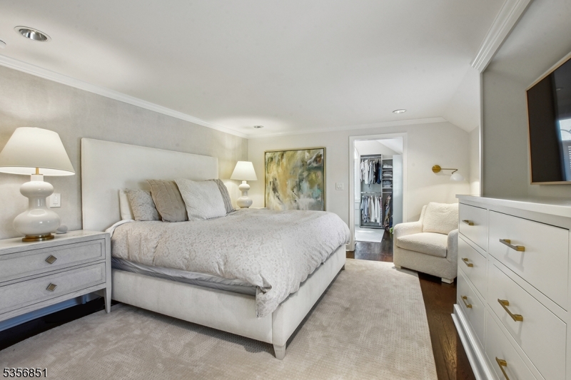 Memorial Field - Residential