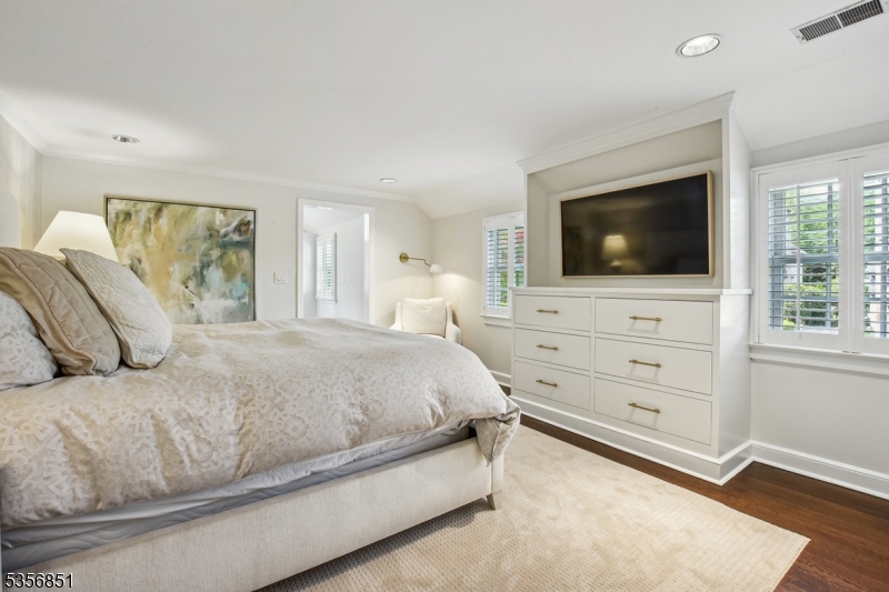 Memorial Field - Residential