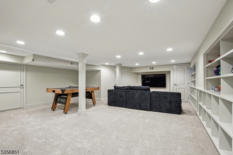 Memorial Field - Residential