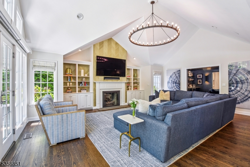 Memorial Field - Residential