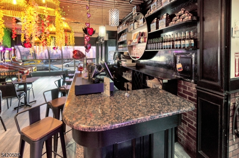 Elizabeth Avenue - Commercial Sale