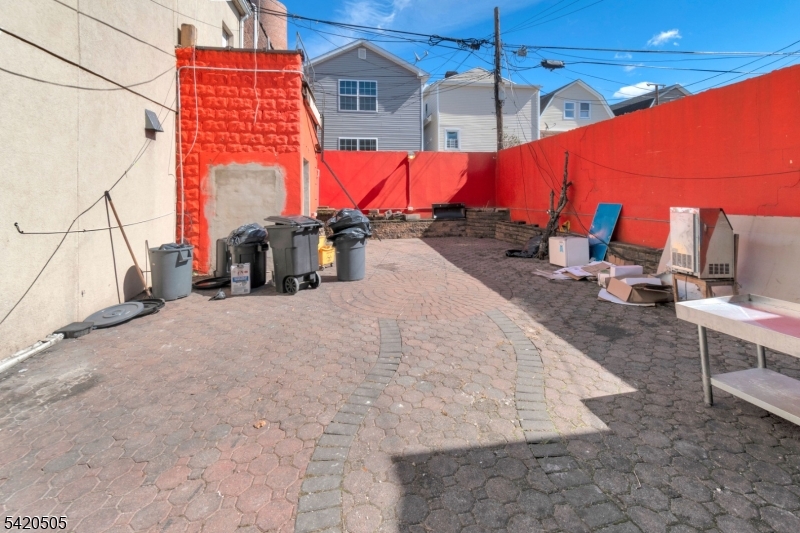 Elizabeth Avenue - Commercial Sale