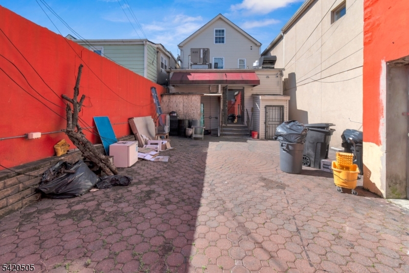 Elizabeth Avenue - Commercial Sale