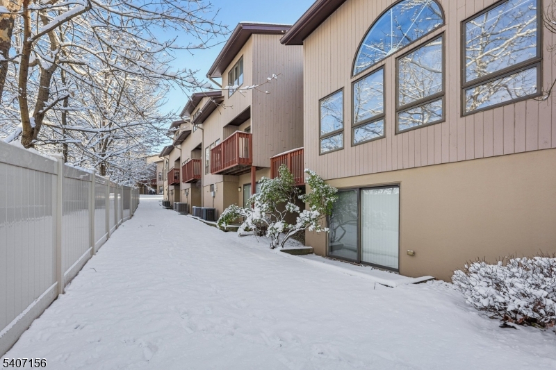 Wedgewood Knolls - Residential