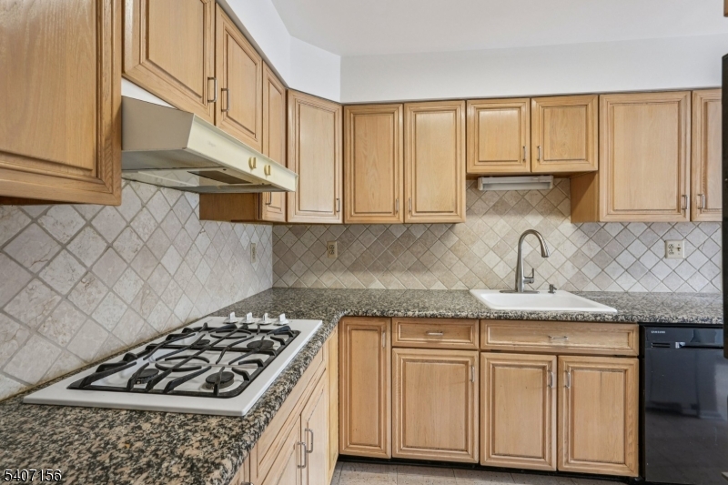 Wedgewood Knolls - Residential