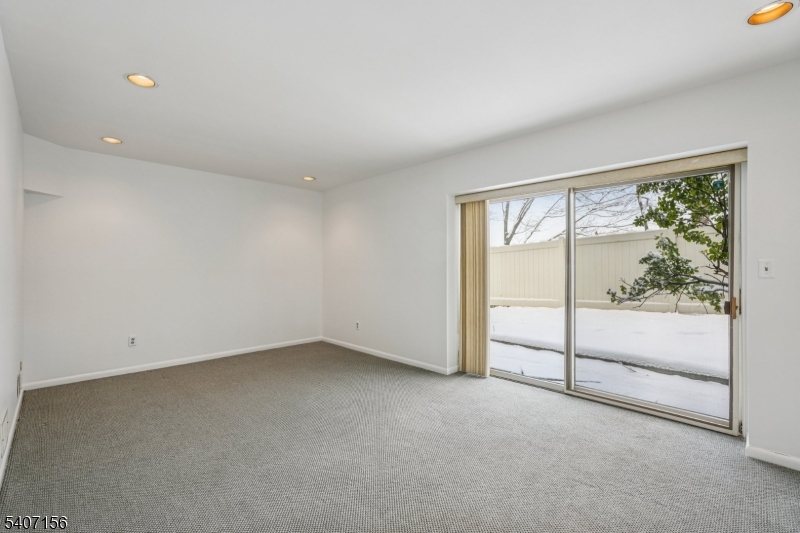 Wedgewood Knolls - Residential