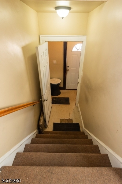 Downtown Corridor - Residential Income